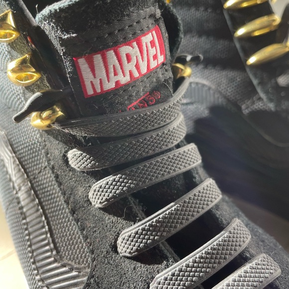 Vans Marvel black Panther limited edition size 35 - Picture 7 of 8